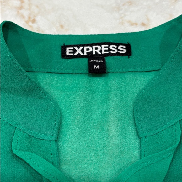 Express Emerald Ruffle Blouse - Picture 4 of 7